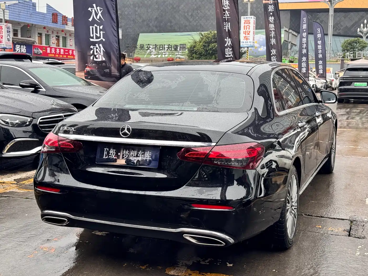 MERCEDES-BENZ E CLASS