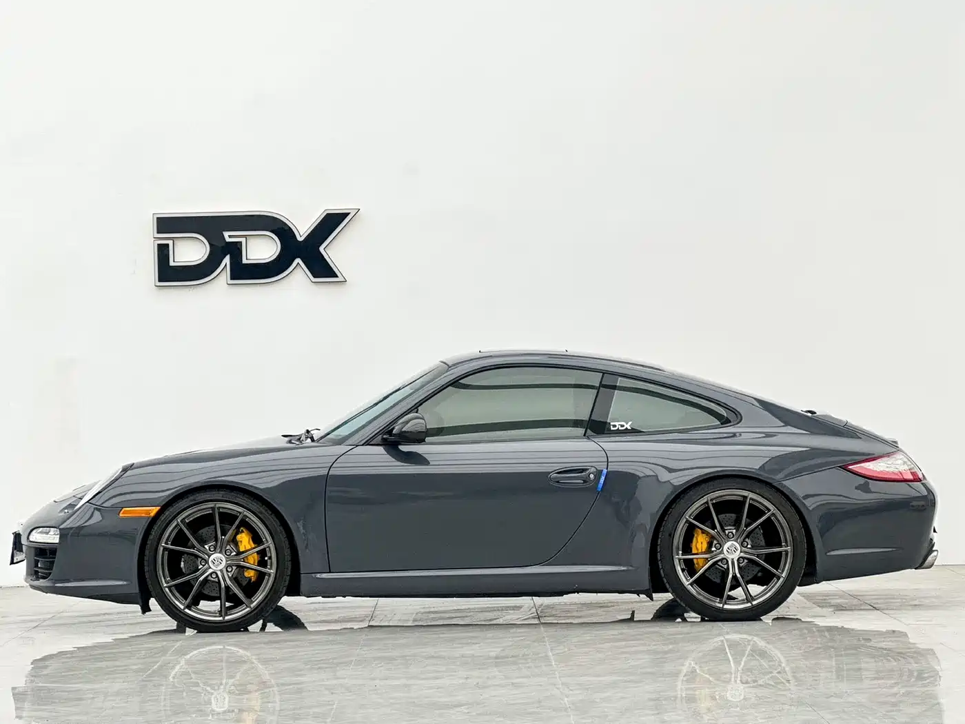 Porsche 911 2010 Carrera 3.6L фото 6