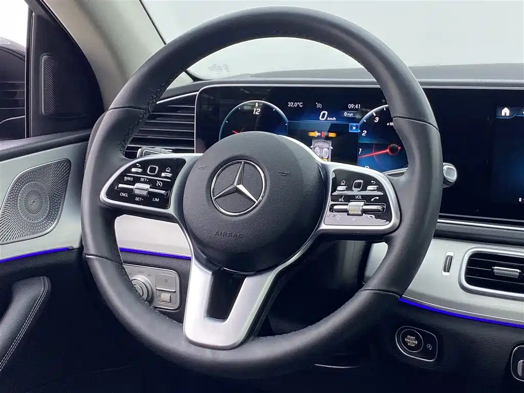 Mercedes-Benz GLE Coupe 2020 GLE 350 4MATIC Coupe SUV Luxury фото 8