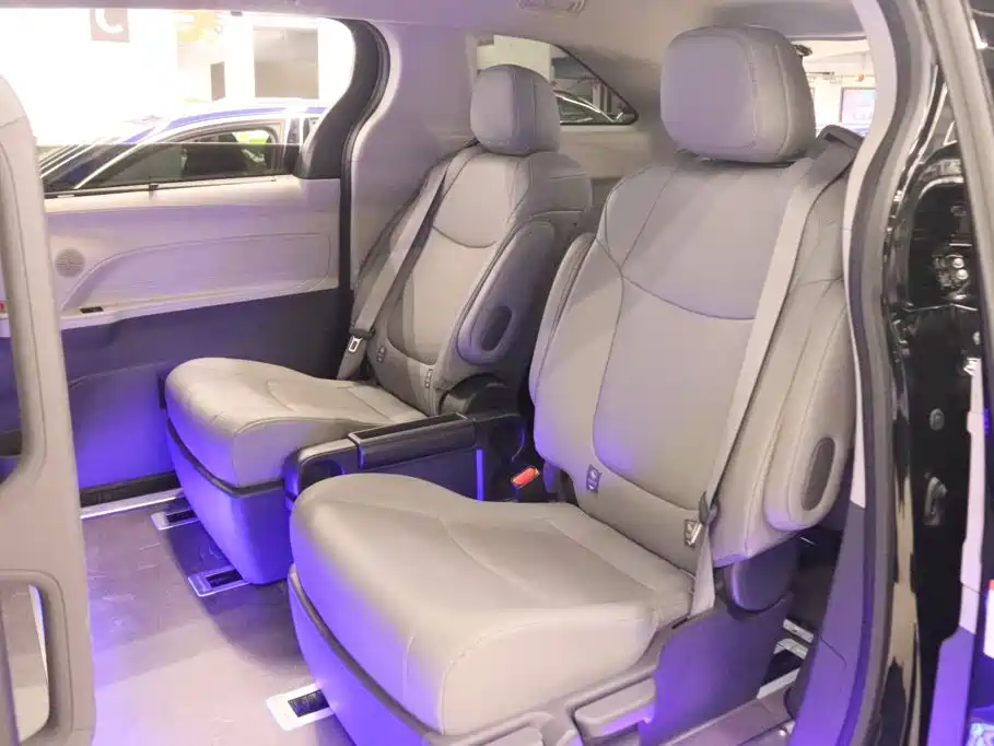 Toyota Granvia 2023 2023 2.5L Hybrid Comfort Edition