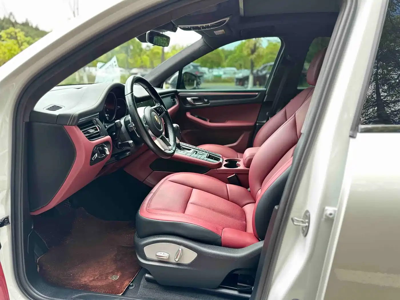 Porsche Macan 2022 Macan T 2.0T фото 8