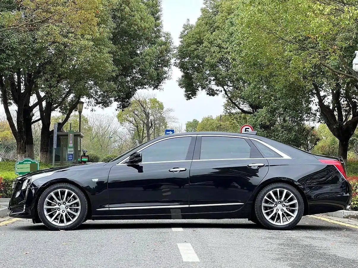Cadillac CT6 2016 28T Platinum Edition фото 7