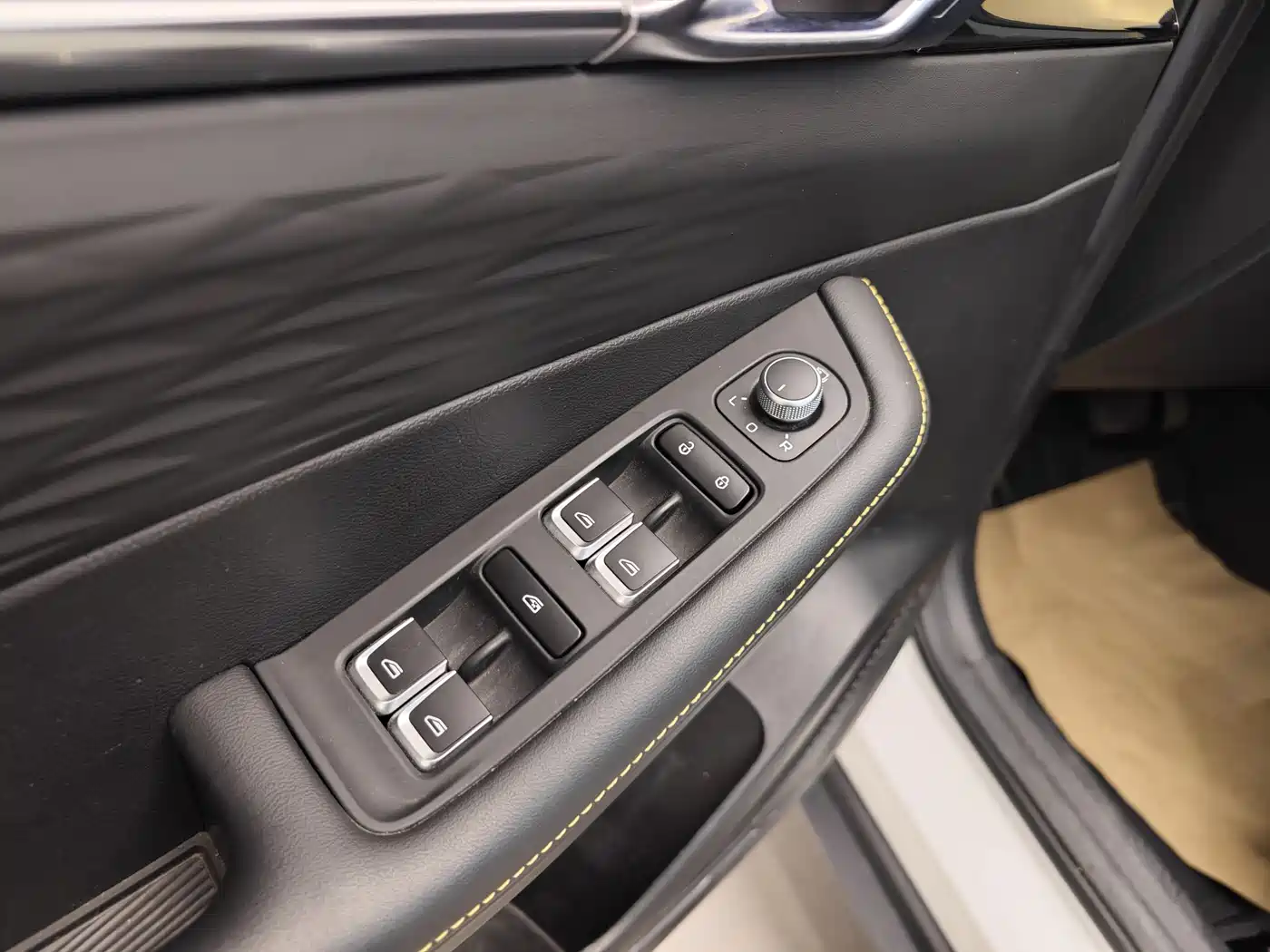 GEELY AUTOMOBILE BINYUE