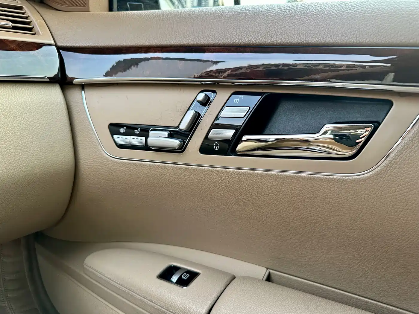 Mercedes-Benz S-Class 2010 Model S 400 L HYBRID фото 17