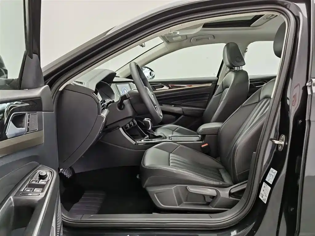 Volkswagen Passat 2019 Model 280TSI Business Edition China VI фото 10