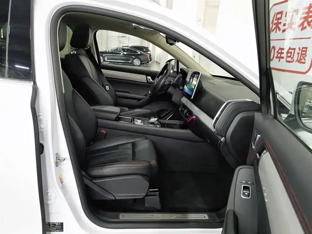 BYD Tang New Energy 2018 DM 2.0T AWD Smart Connection Enjoy Edition 7-Seater China V фото 23