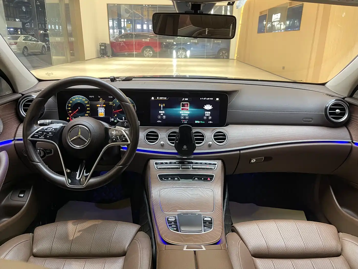  E CLASS