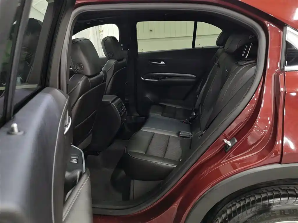 Cadillac XT4 2018 Model 28T 2WD Technology фото 15