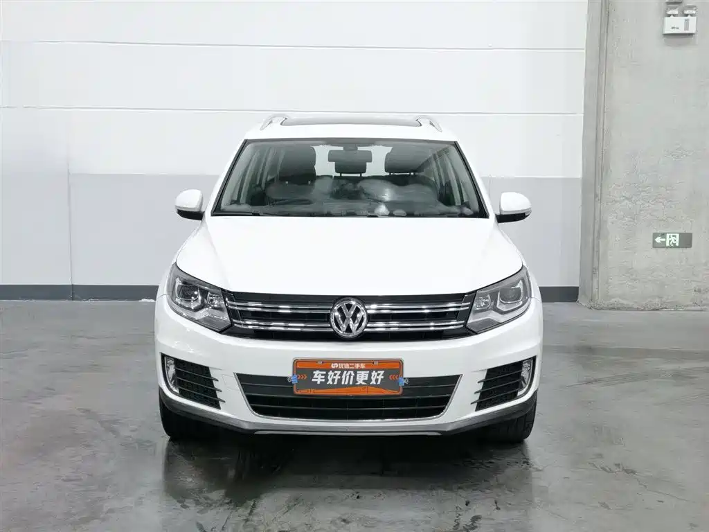 Volkswagen Tiguan 2015 1.8TSI Automatic 4WD Highline фото 3
