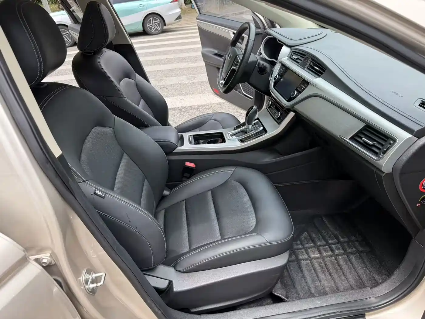 Geely Emgrand GL 2017 2017 1.8L DCT Elite