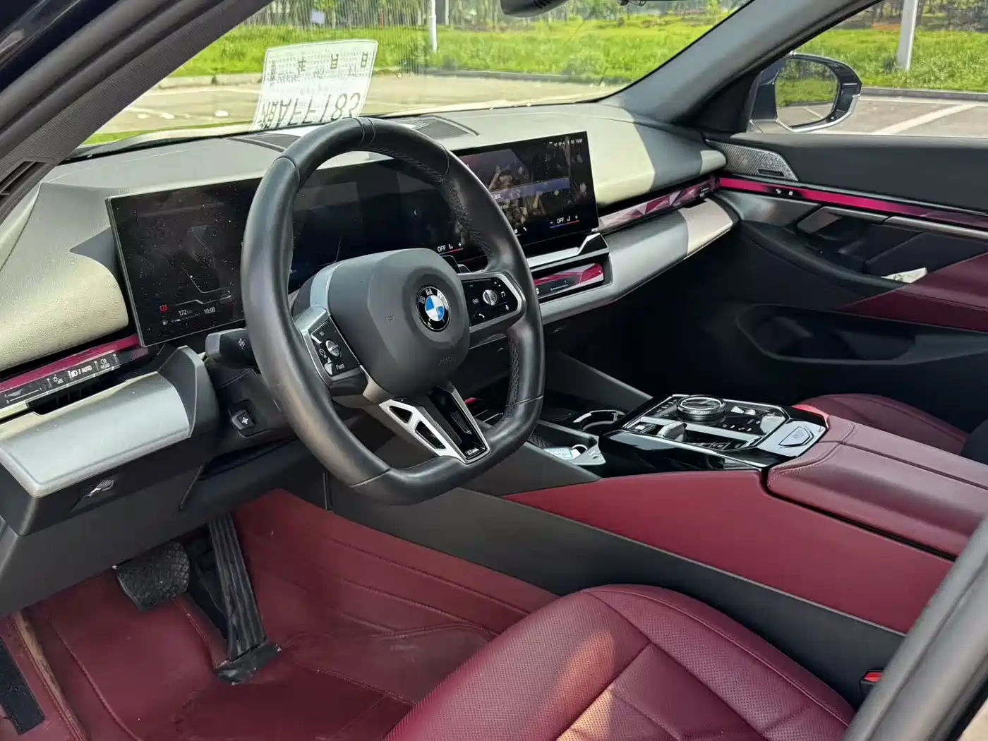 BMW 5 Series 2024 530Li Leading M Sport Package фото 7