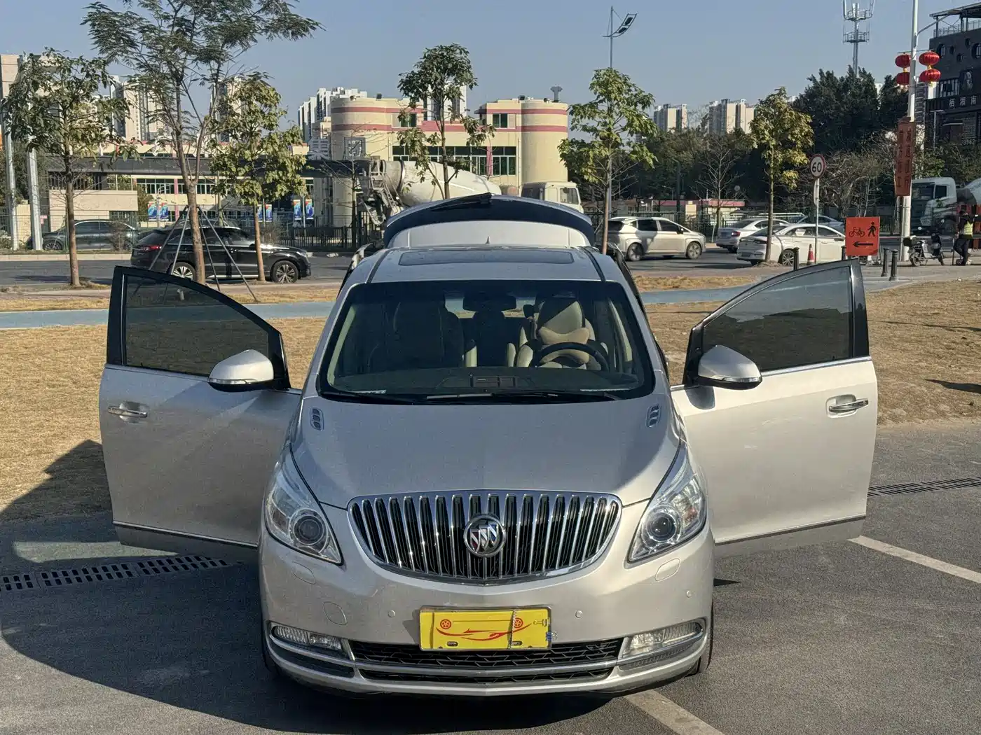 Buick GL8 2011 3.0L XT Luxury Business Flagship фото 4