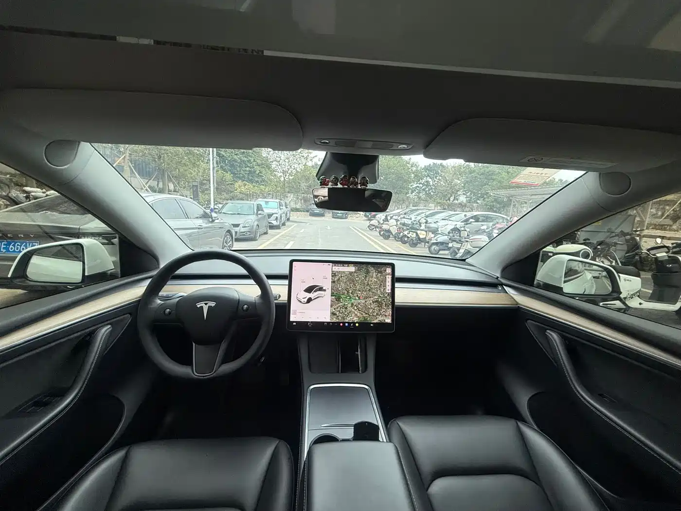 Фото 10 - Tesla Model Y