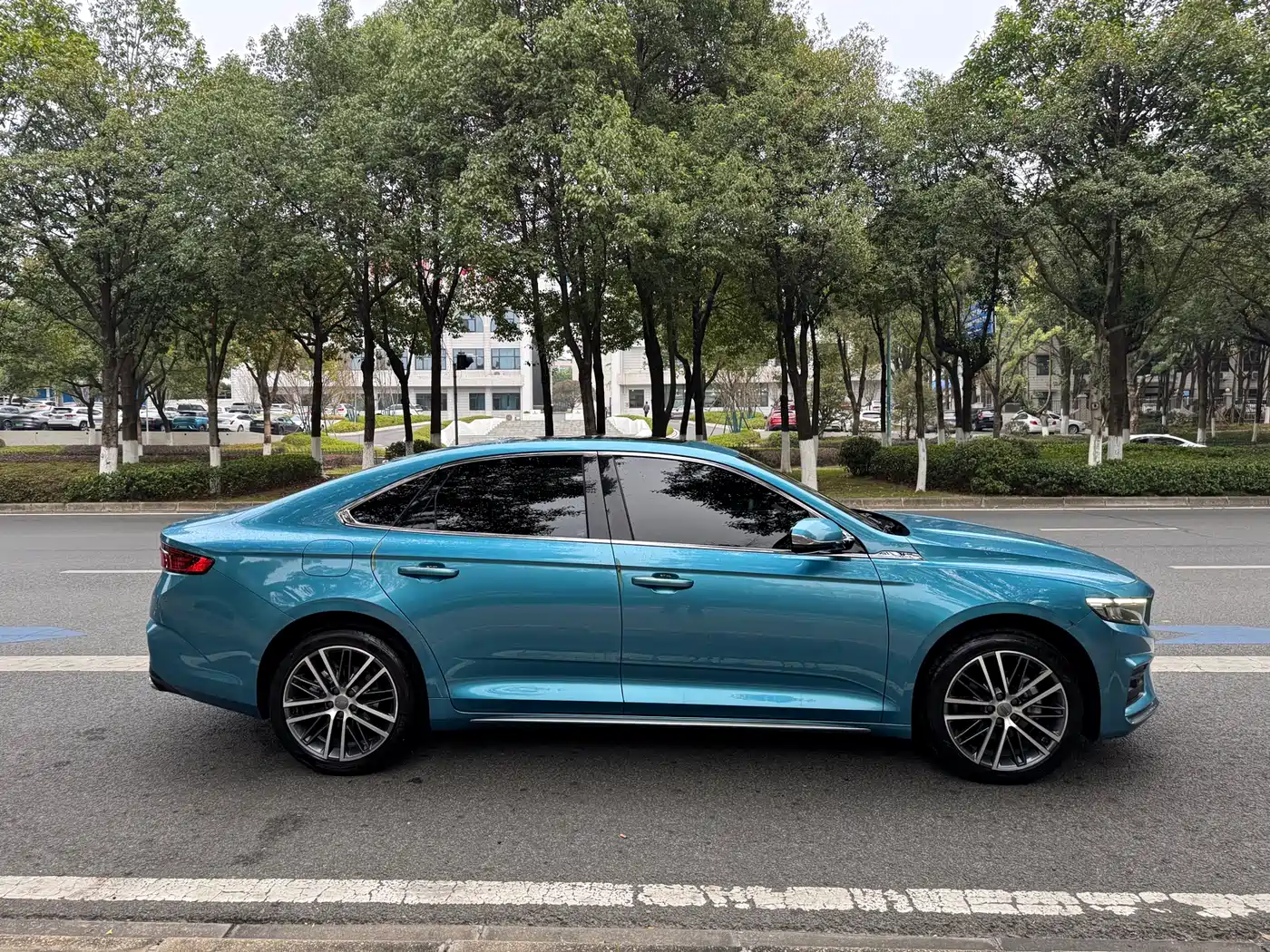 GEELY AUTOMOBILE XINGRUI