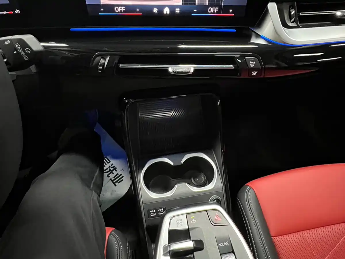 BMW X1 2023 sDrive20Li X Design Package фото 18