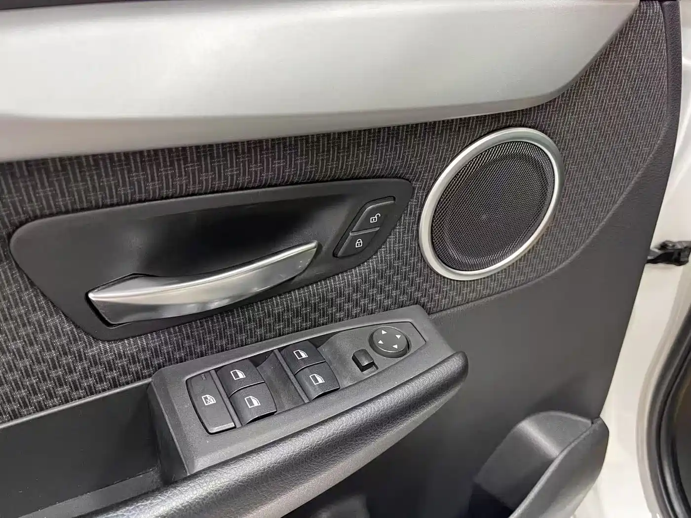 BMW 2 Series Touring 2018 218i Luxury Line фото 13