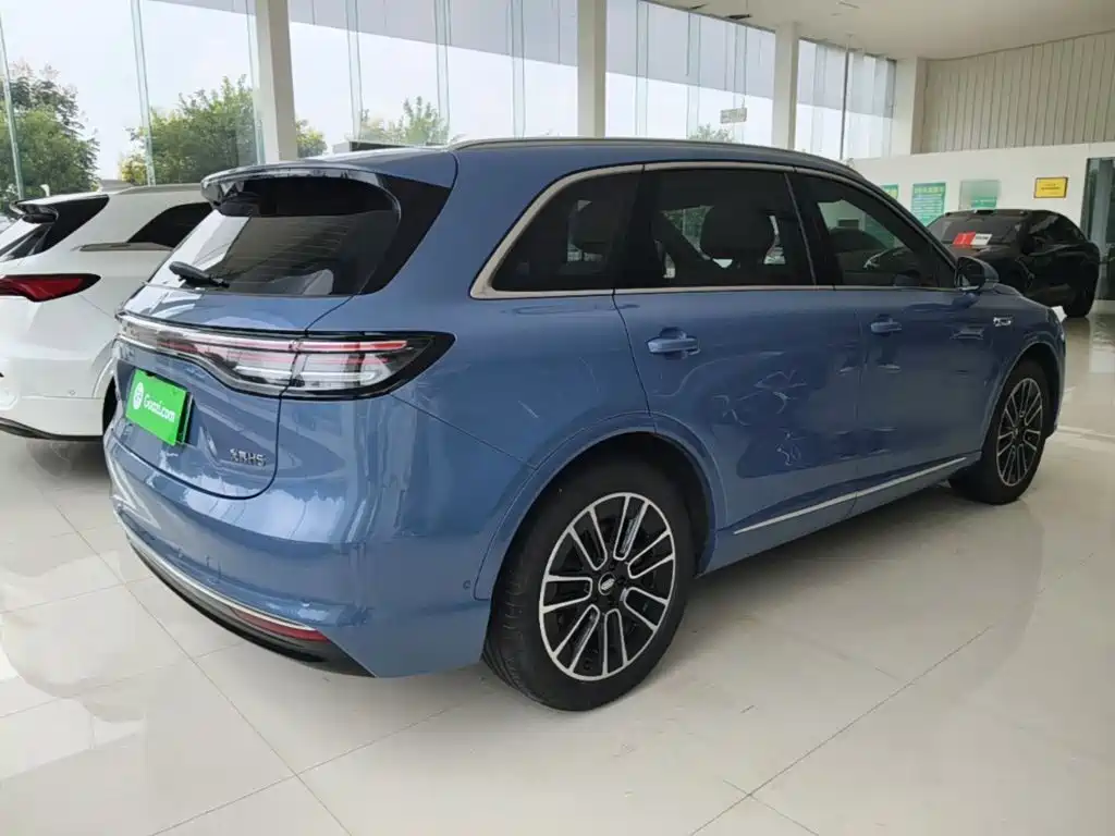 صورة 7 - Shangjie SUV