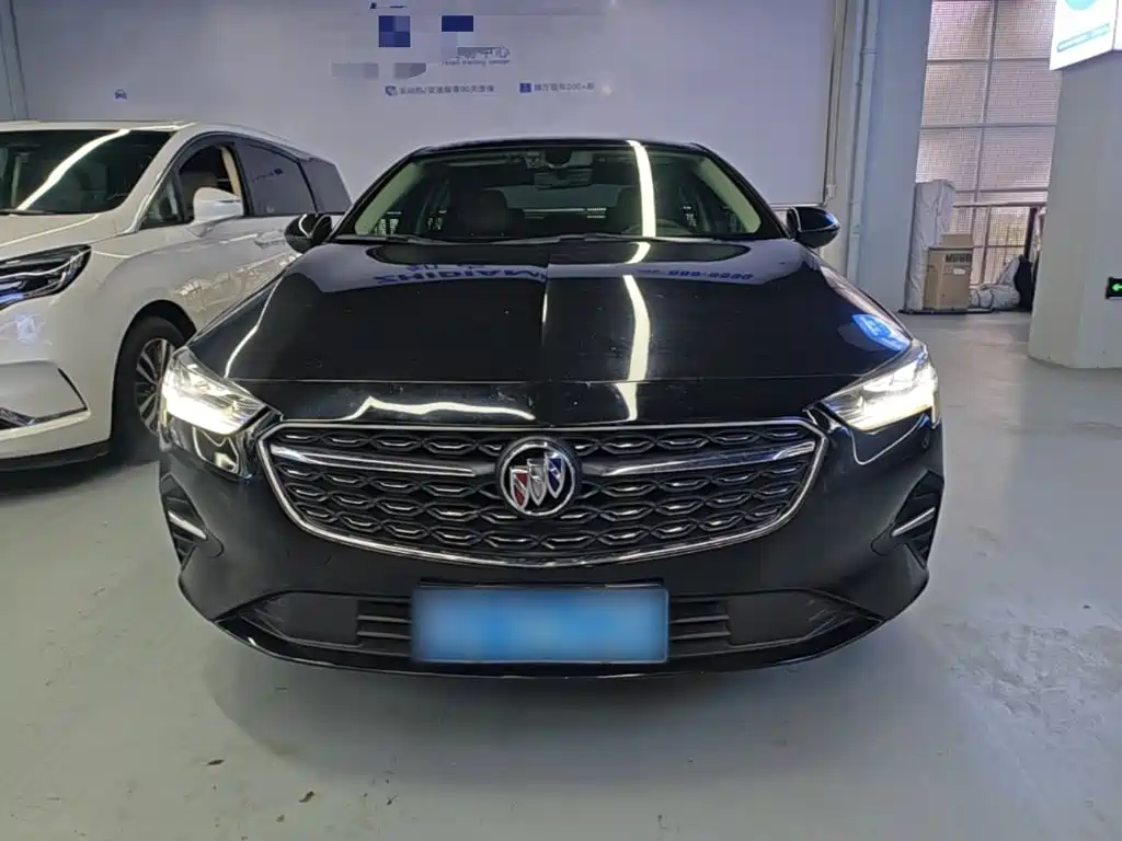 Фото 3 - Buick Regal
