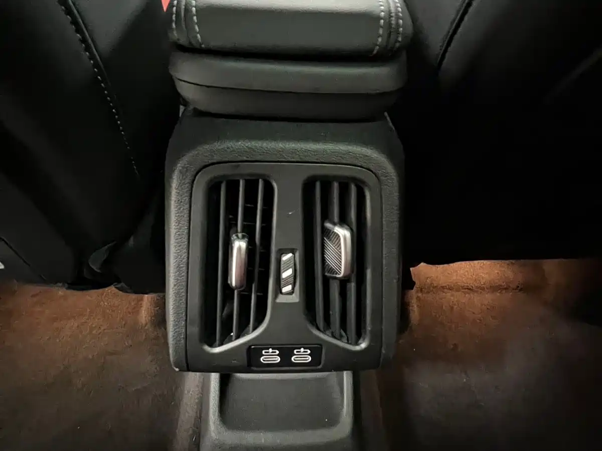 BMW X1 2023 sDrive20Li X Design Package фото 19