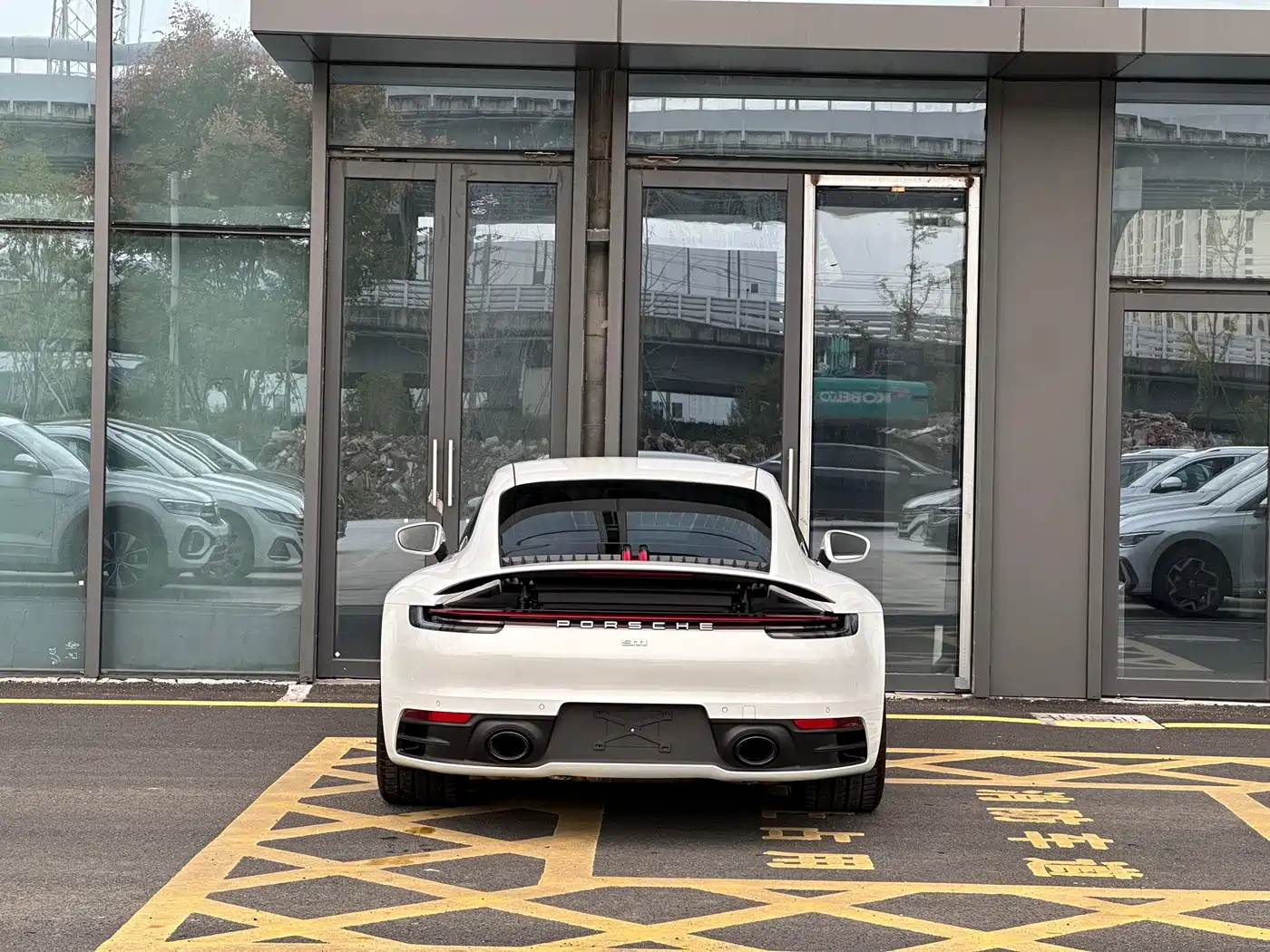 Porsche 911 2023 Carrera 3.0T фото 5