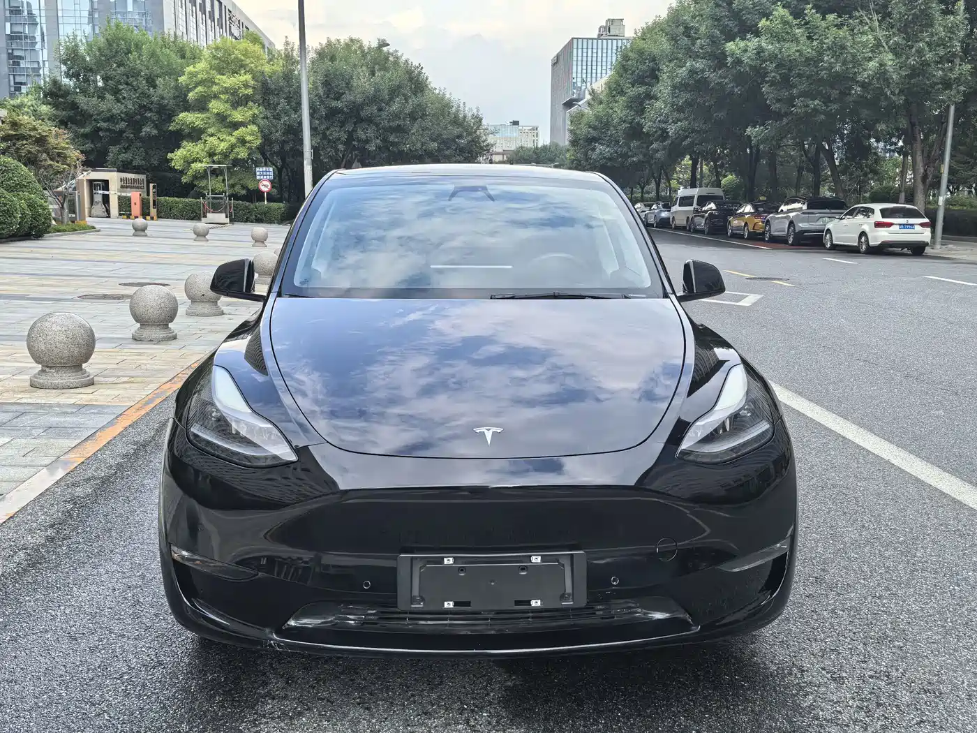 Фото 8 - Tesla Model Y