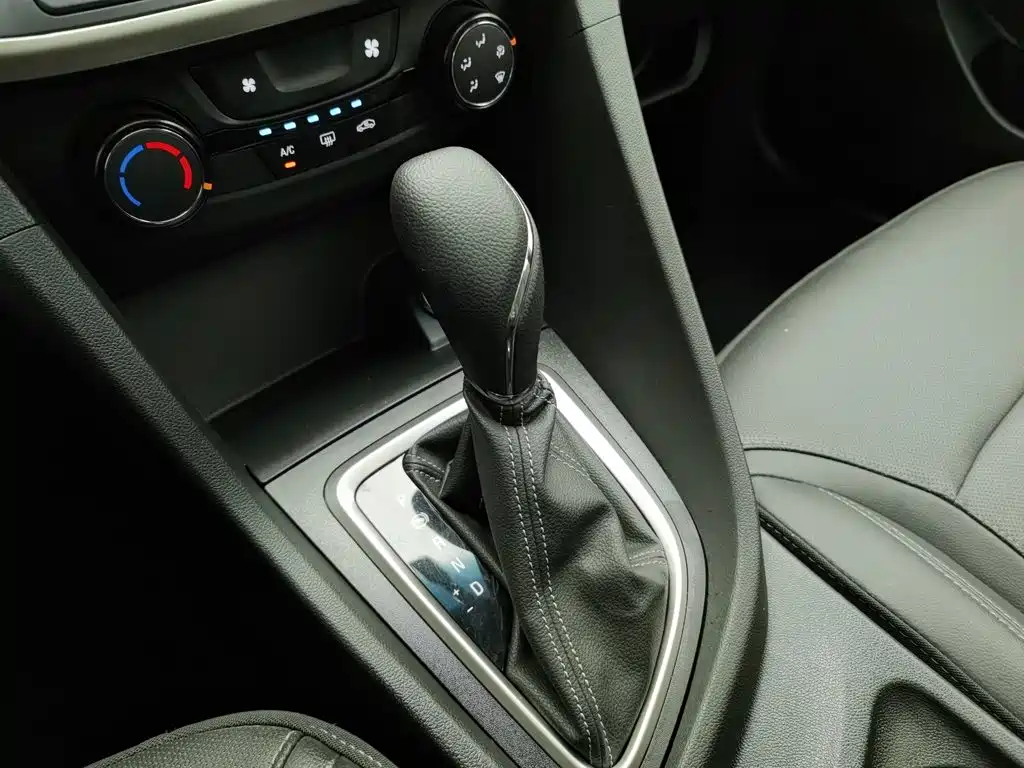 Buick Excelle, миниатюра 13