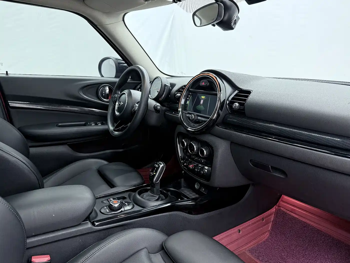 Фото 9 - MINI CLUBMAN