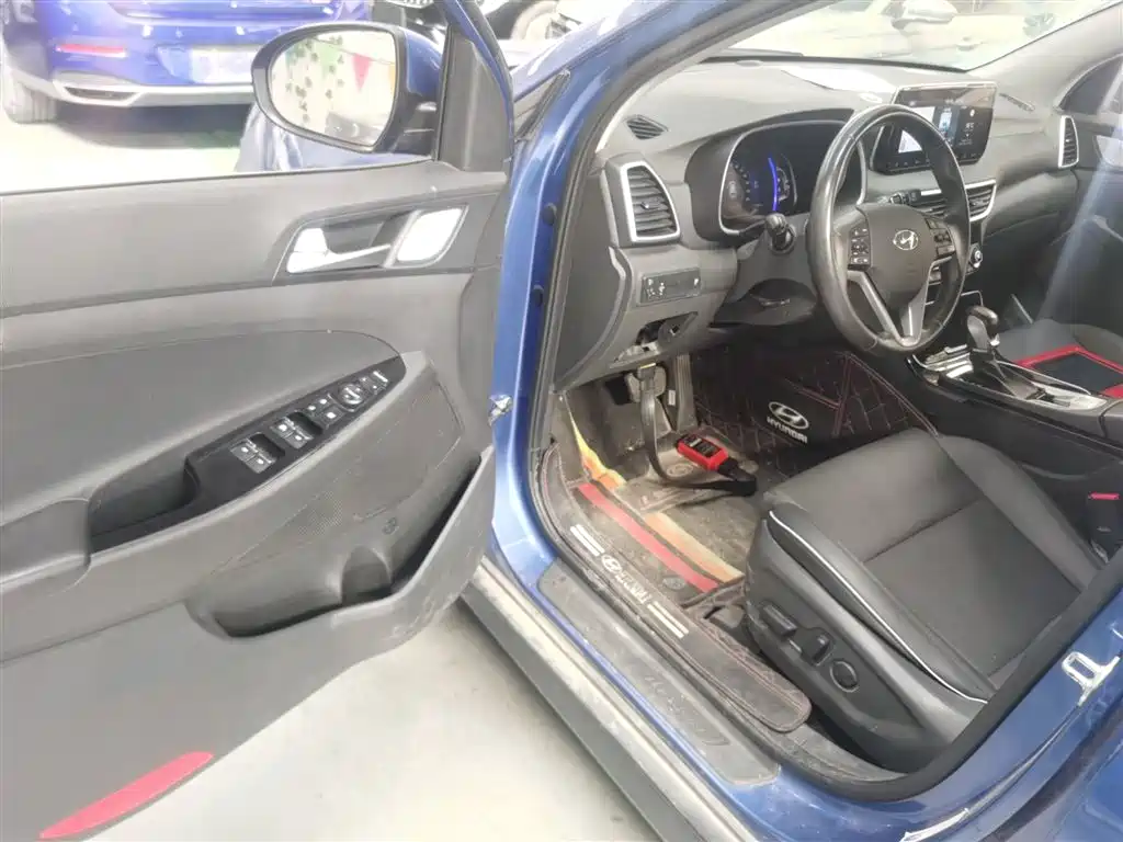 Hyundai Tucson 2019 280TGDi Dual-clutch 2WD Fashion Edition China VI фото 16