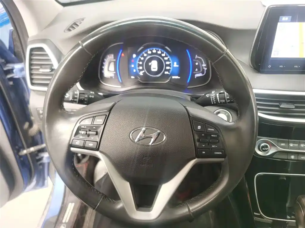 Hyundai Tucson 2019 280TGDi Dual-clutch 2WD Fashion Edition China VI фото 11