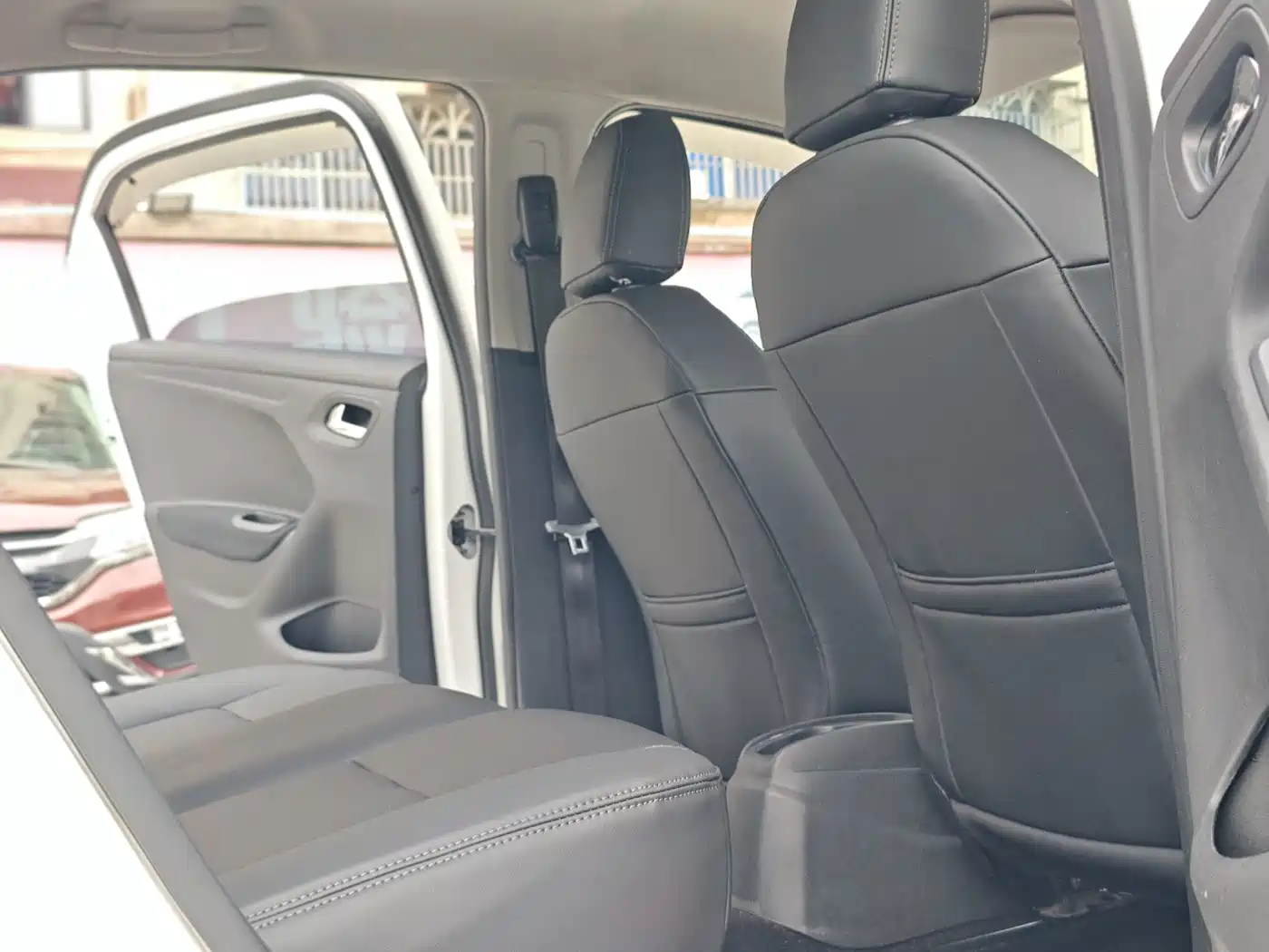 Peugeot 301 2014 2014 1.6L Manual Comfort Edition