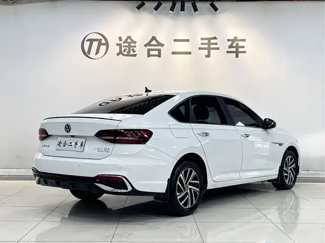 Volkswagen Lavida 2024 Model 300TSI DSG Starlight Full Comfort Edition — фото 2
