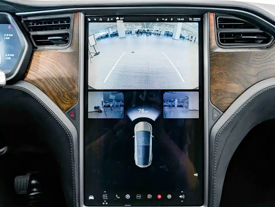Фото 11 - Tesla Model X