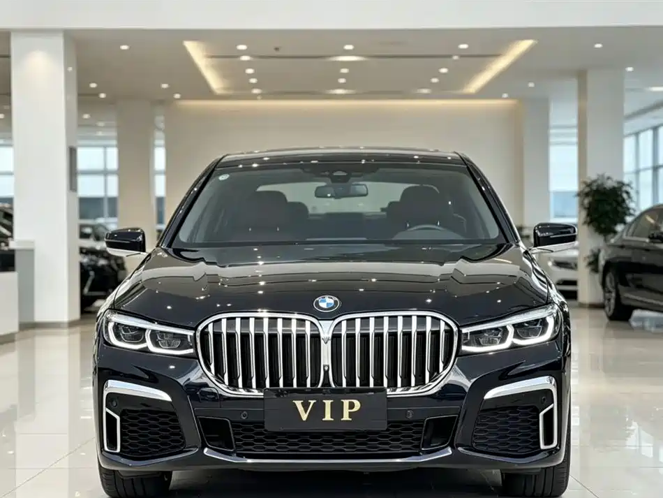 BMW 7 Series 2018 740Li xDrive Premium Type M Sport Package фото 2