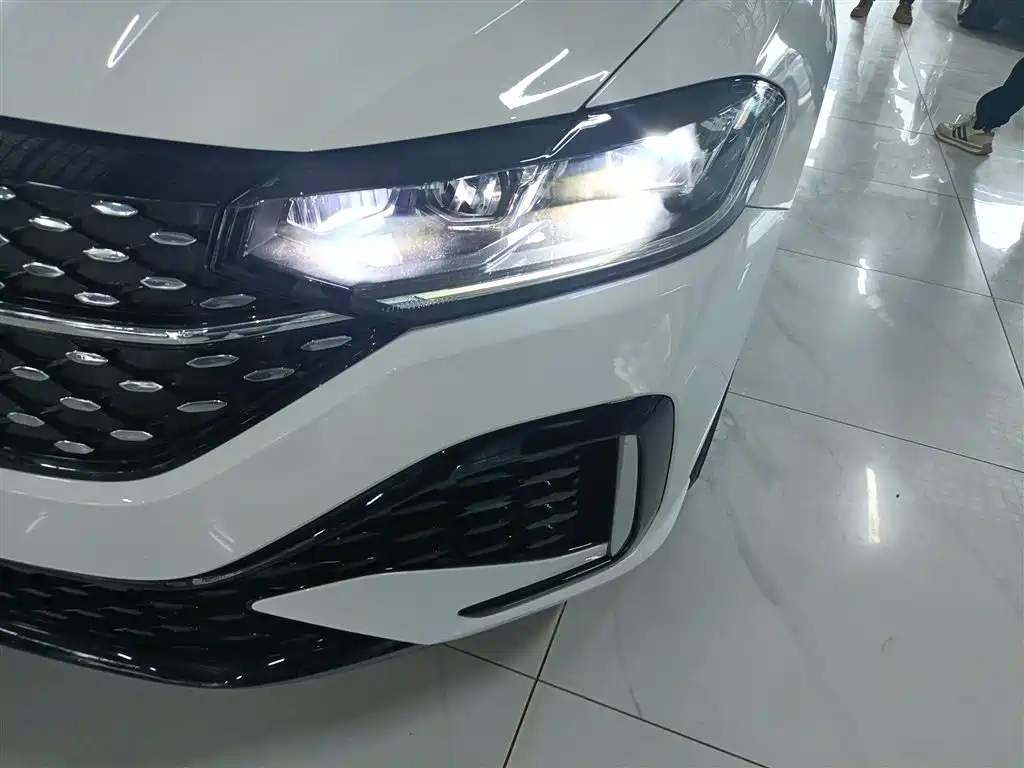 Volkswagen Lavida 2024 Model 1.5L Automatic Starlight 5 Million Edition фото 24