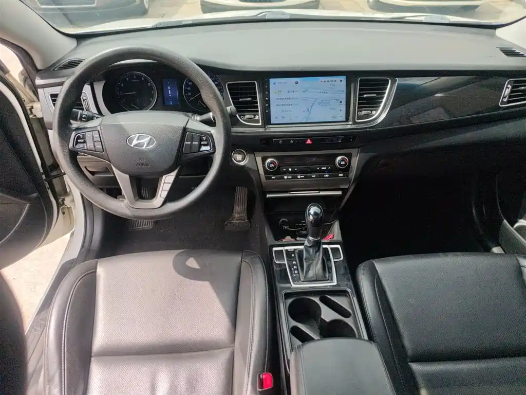 Hyundai Mistra 2014 1.8L Auto Smart GLS фото 10