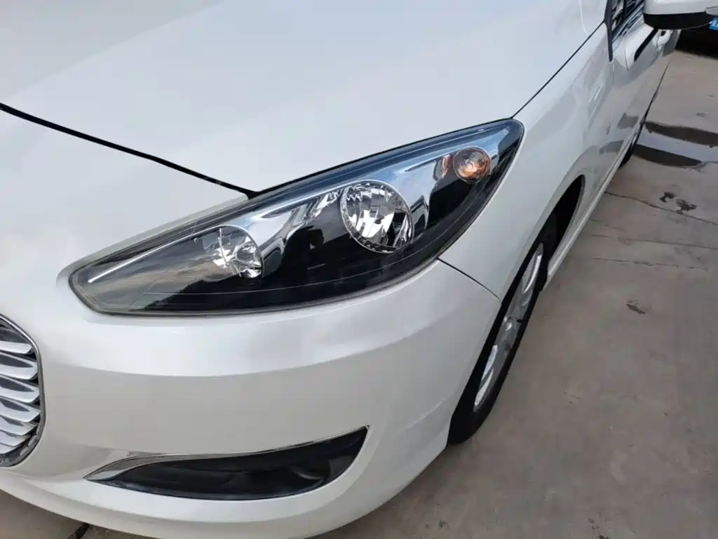 Photo 24 - Peugeot 308