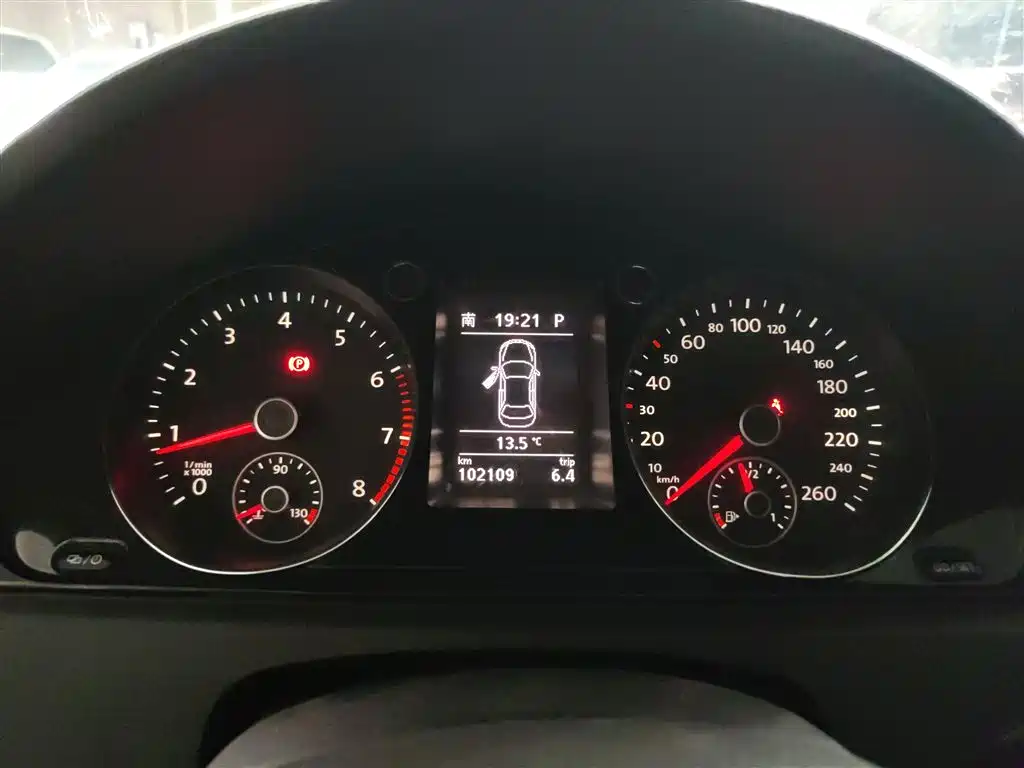 Volkswagen Magotan 2016 1.8TSI Smart Luxury фото 4
