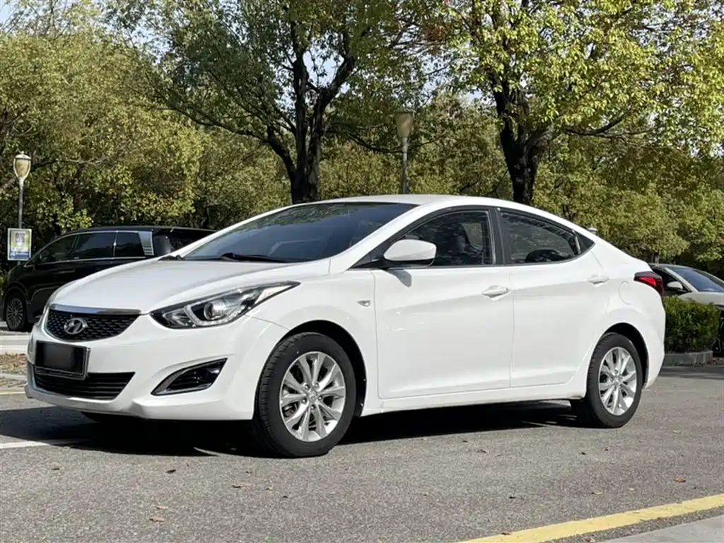 Hyundai Langdong 2016 1.6L Automatic Smart Edition фото 2