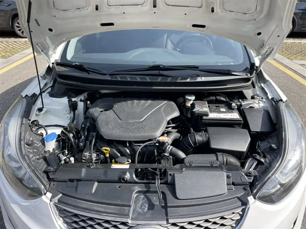 Hyundai Langdong 2016 1.6L Automatic Smart Edition фото 10