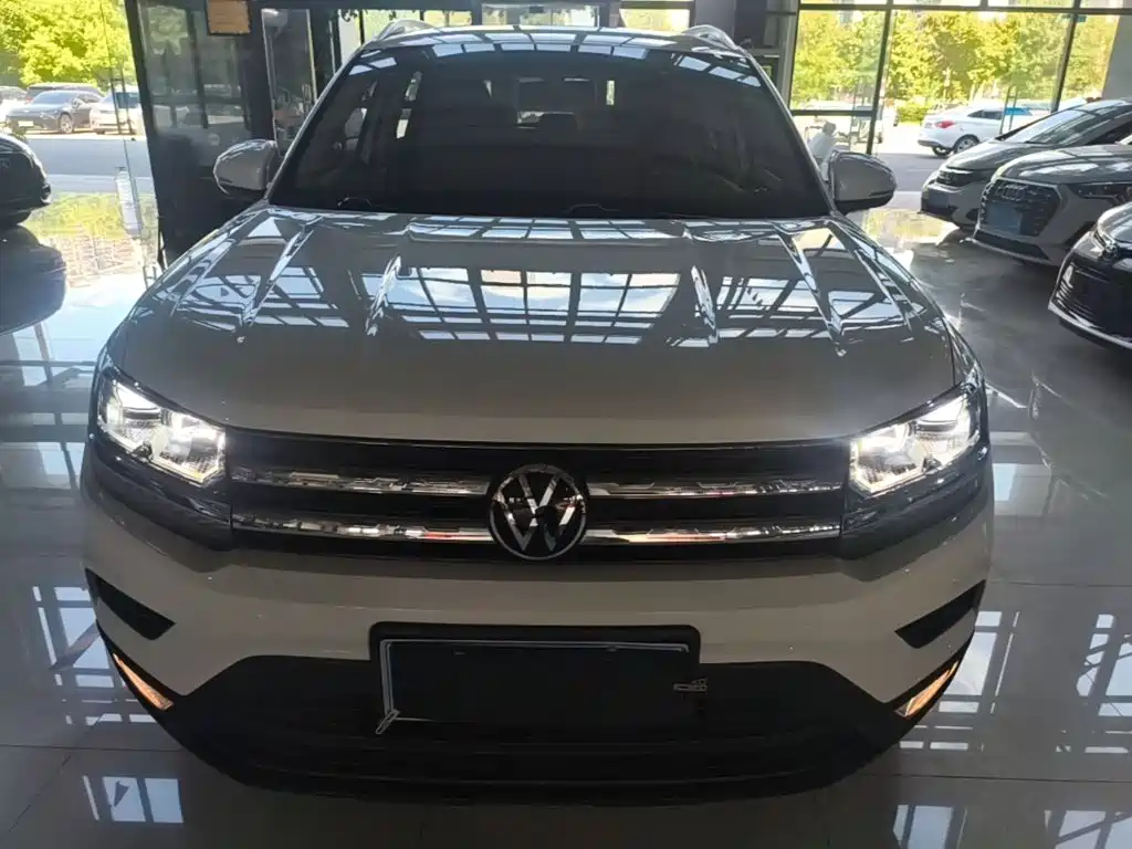 Volkswagen Tharu, миниатюра 3