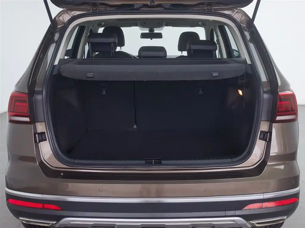 Volkswagen Tharu 2020 Facelift 330TSI 4WD Luxury PLUS Edition China VI фото 16