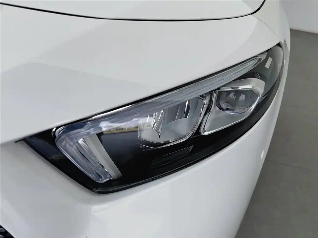 Mercedes-Benz A-Class 2022 Facelift III A 200 L Sport Sedan Fashion фото 7