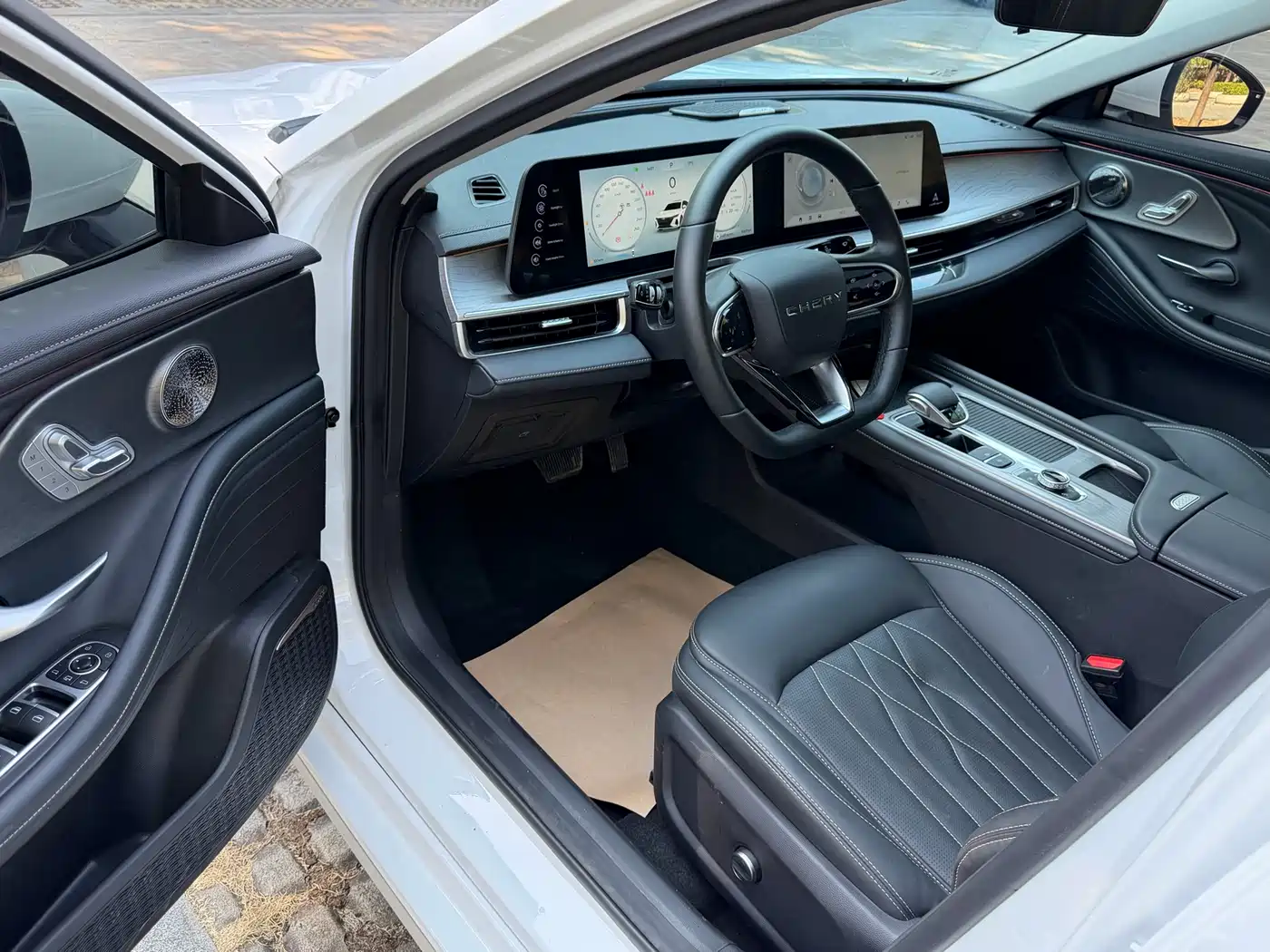 CHERY ARRIZO 8