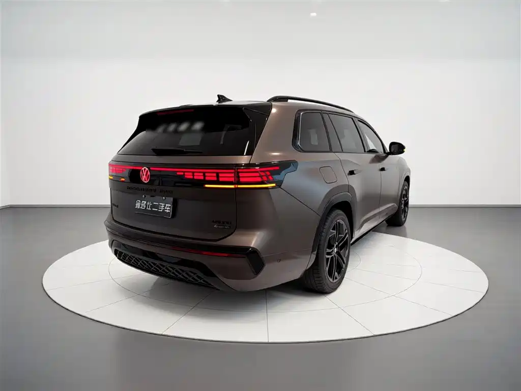 Volkswagen Teramont 2025 Teramont Pro 450TSI 4WD Summit Edition фото 7