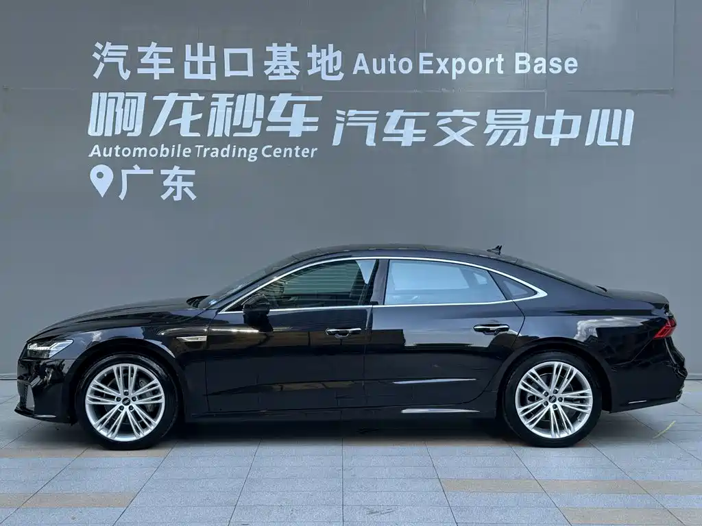 Audi A7L 2025 2025 Model Year 45 TFSI quattro Premium