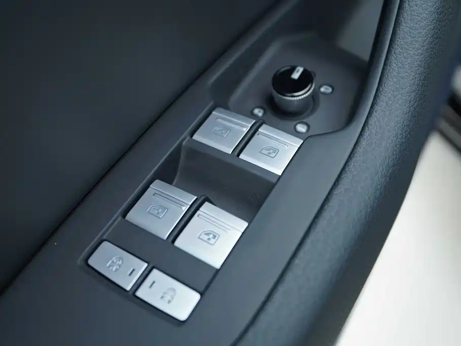 Audi A6L 2026 2026 Model Year 45 TFSI quattro Premium Dynamic