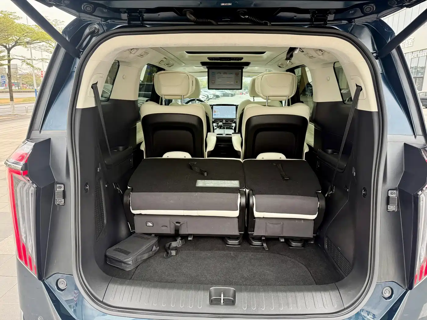 GAC Trumpchi Trumpchi E9 2023 E9 Grandmaster фото 35