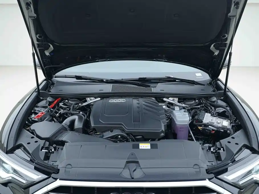 Audi A6L 2026 2026 Model Year 45 TFSI quattro Premium Dynamic