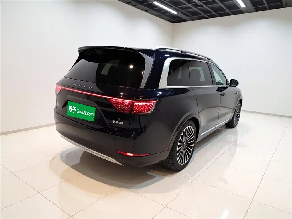 AITO Wenjie AITO M9 2025 Extended Range Ultra 52kWh 6-Seater фото 7