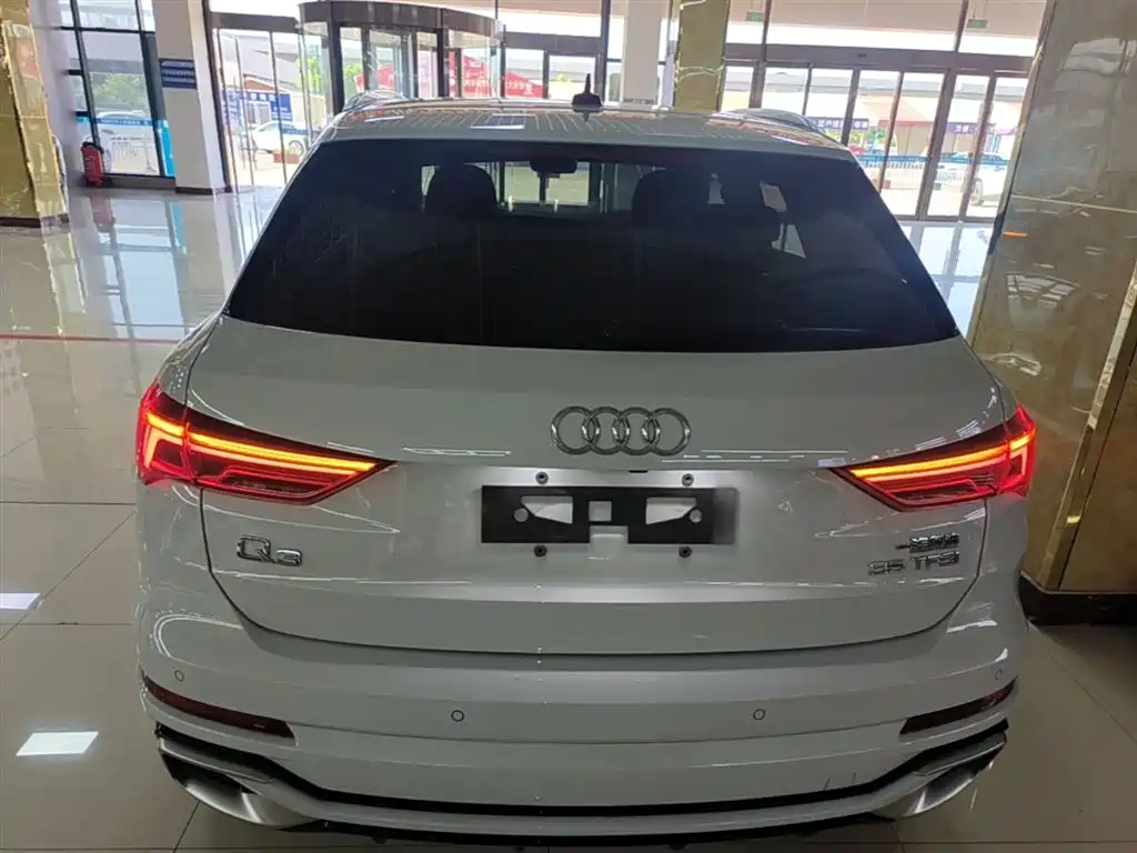 Audi Q3 2024 35 TFSI Fashion Sport фото 6